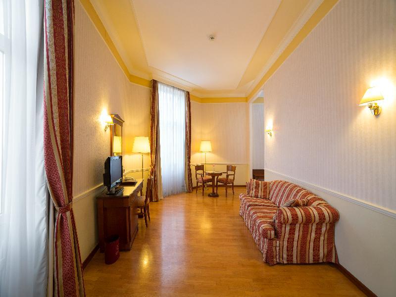 Hotel Continental 오파티아 외부 사진
